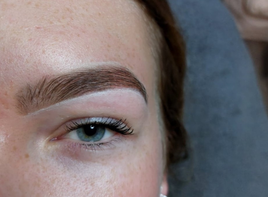 Brow Treatment, na de behandeling